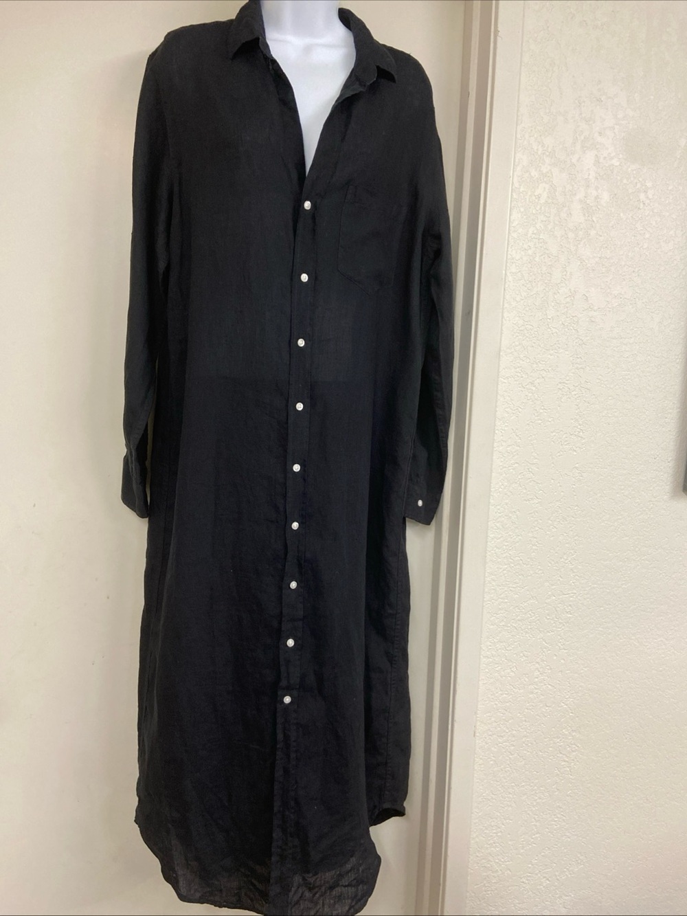 Frank & Eileen Black Label Shirt - Classic Brand Tag